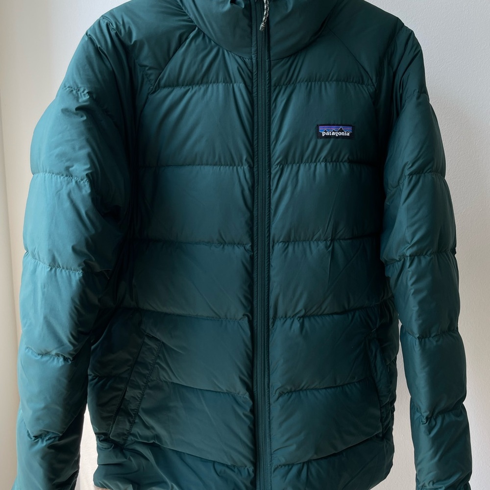 Patagonia Men's Reversible Silent Down Jacket